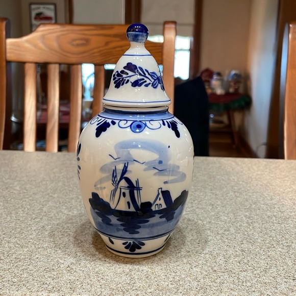 Delft Blue Ginger Jar Vintage - Picture 1 of 9